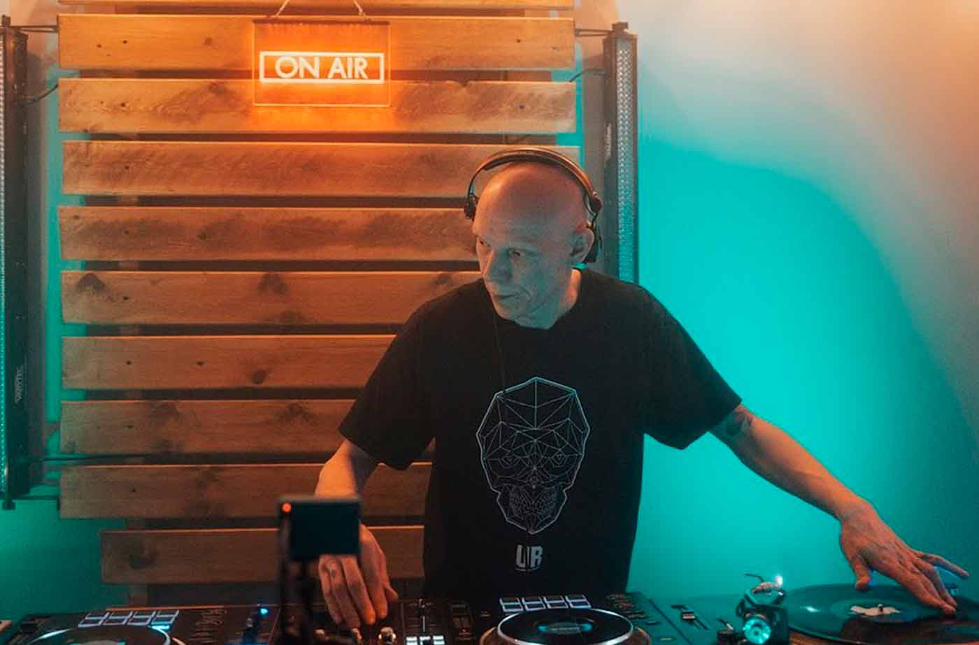 The Zenobit3 live dj set from Techno Room FM