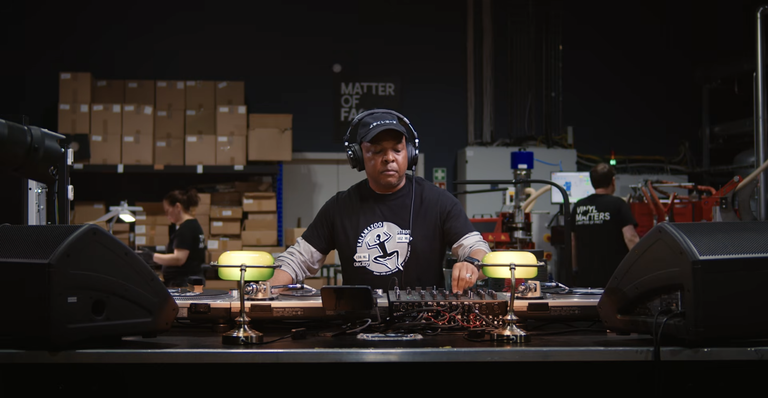D-Knox | Vinyl Matters 042: Detroit & Chicago Techno Set at Matter Of Fact